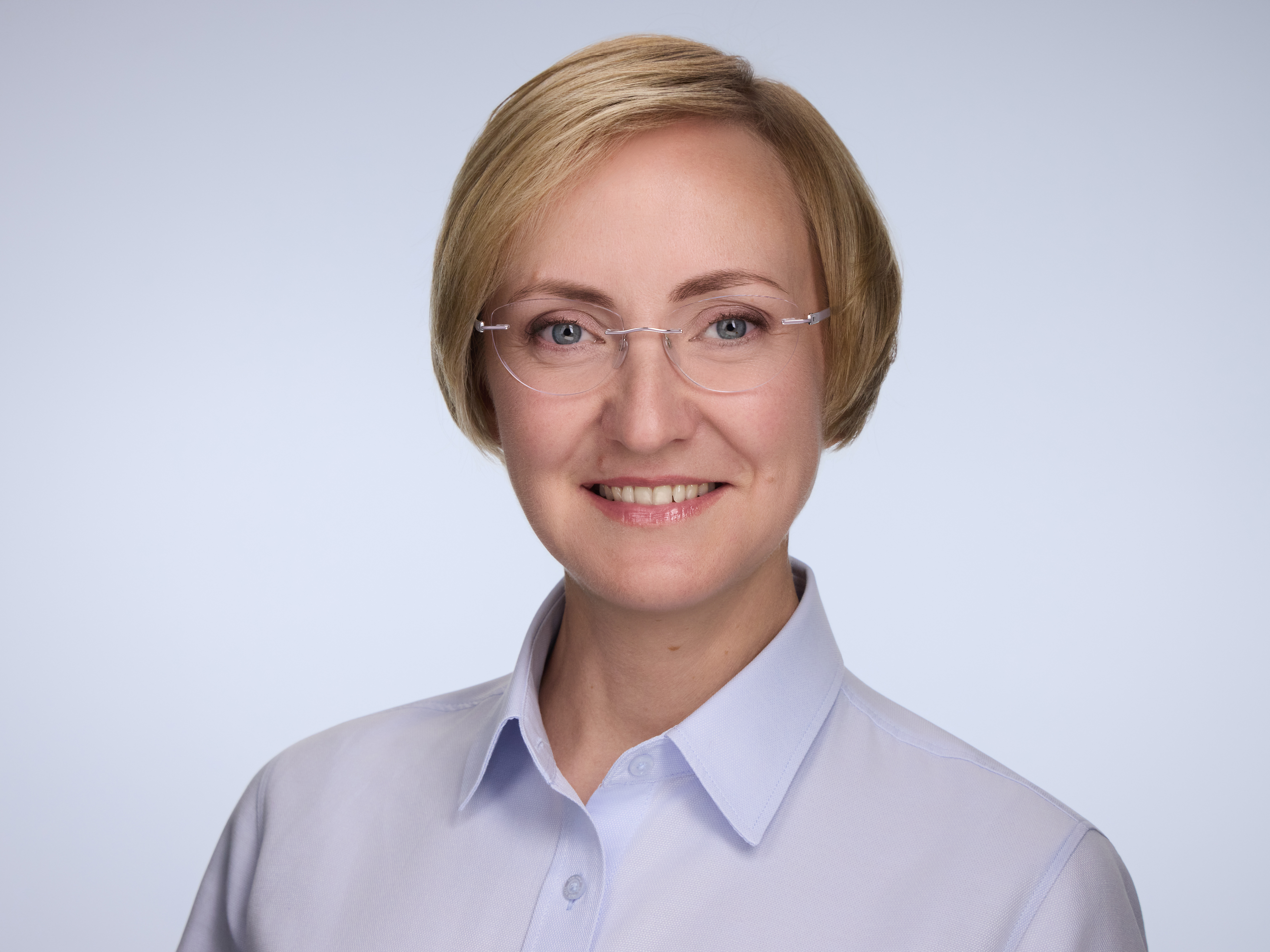 Dr. Elena Bachinskaya